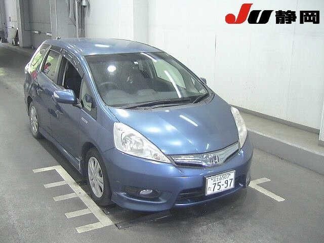 3055 Honda Fit shuttle GP2 2013 г. (JU Shizuoka)